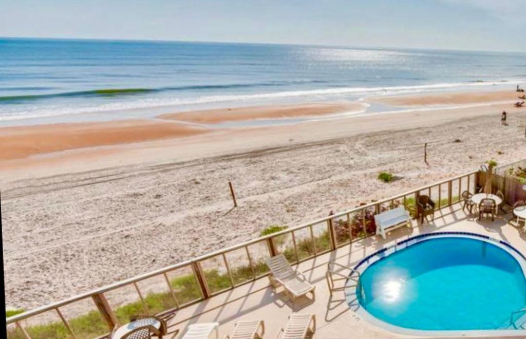 Holiday home Just Beachy -ocean View At Symphony Club *
